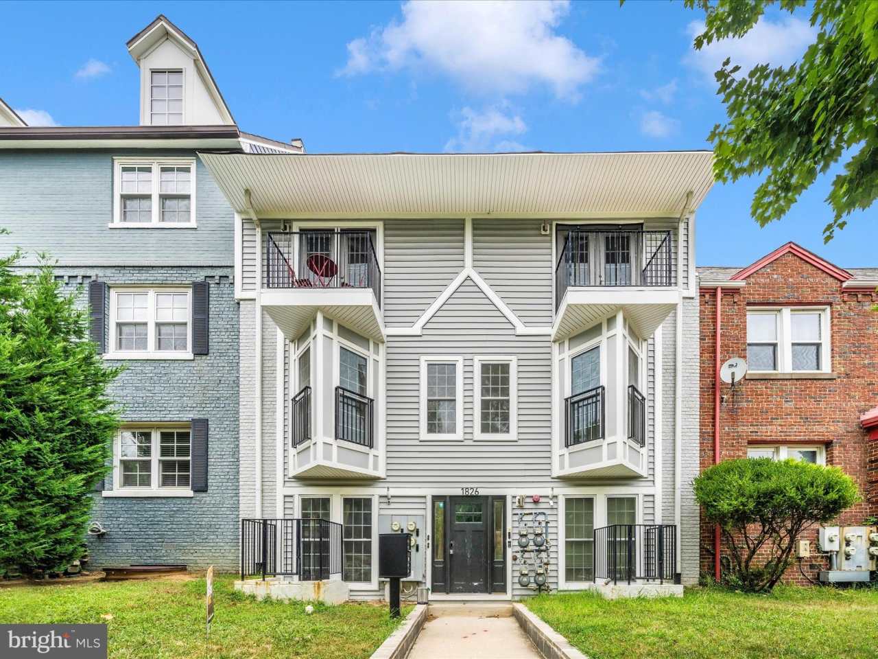 1826 INDEPENDENCE Avenue SE unit: 4