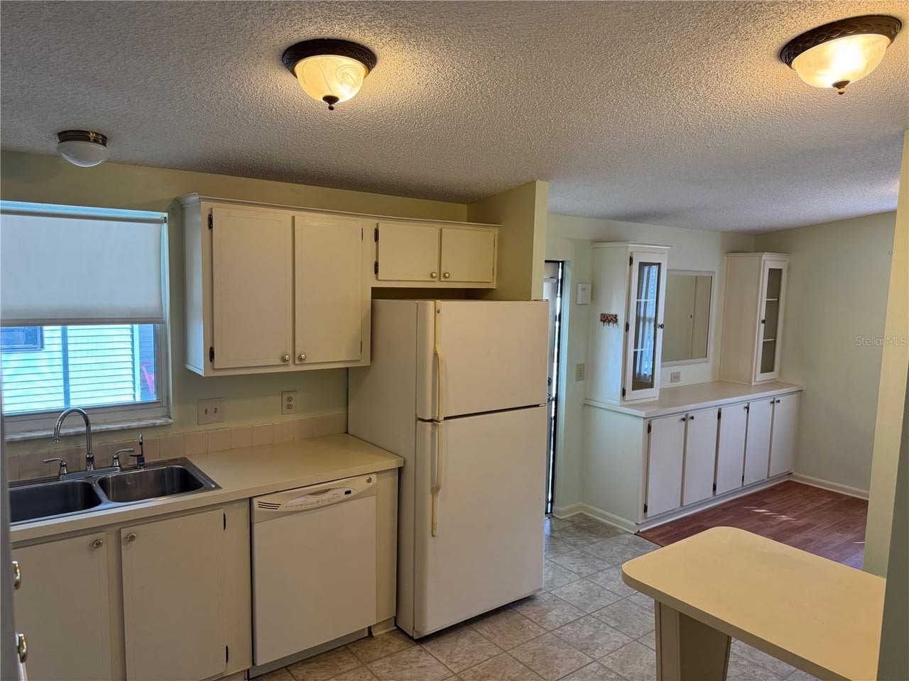 1311 East Schwartz Blvd