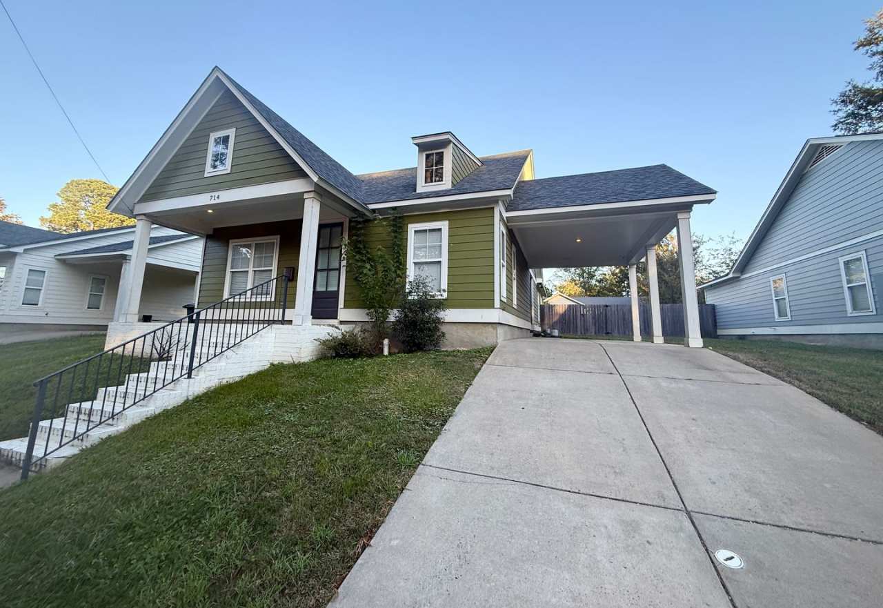 4 bed, 2 baths near U of M built 2020