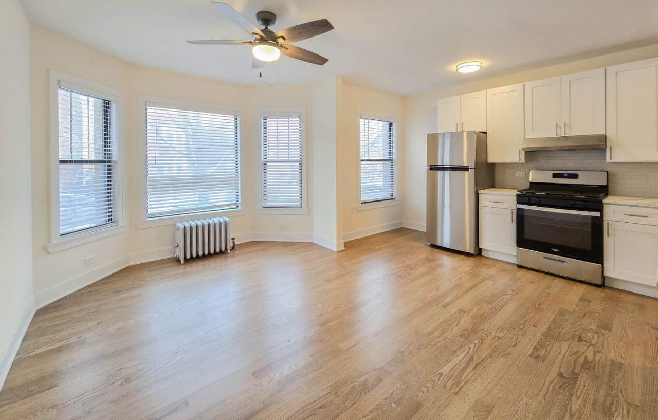 5941 North Paulina St. Apt.