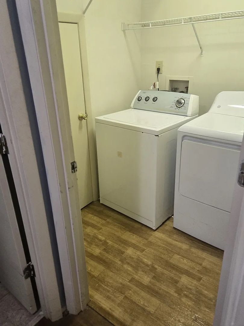 Room in 3 Bedroom Home at Laurel Ridge Dr