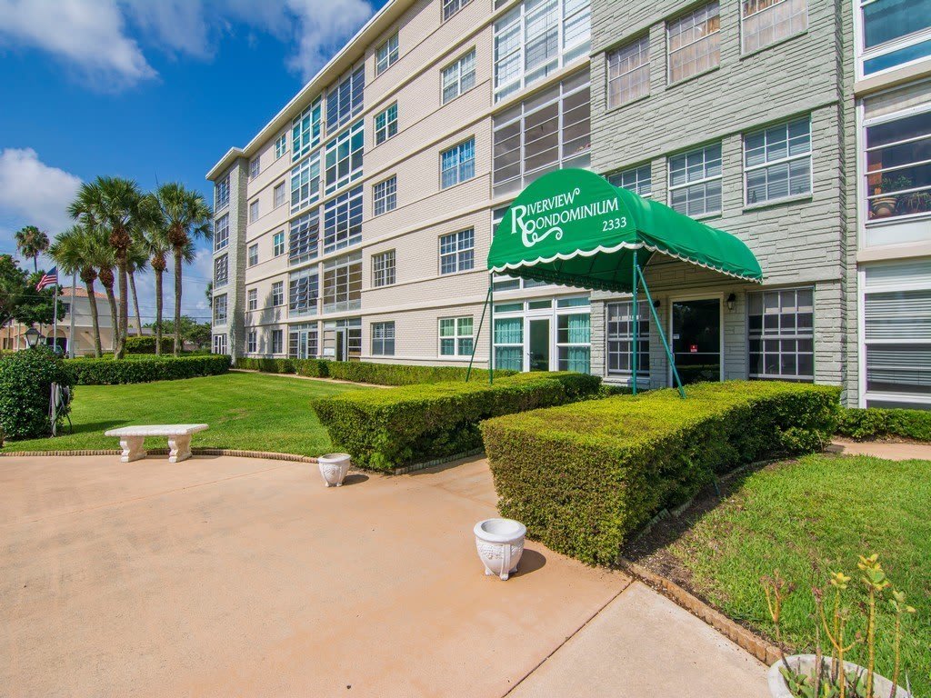 2333 Indian River Boulevard unit: 207