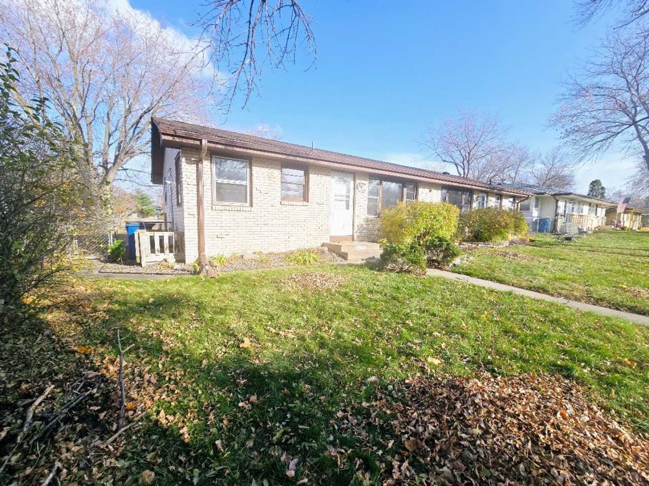 Spacious 3-Bedroom Side-by-Side Duplex with Family Room  Off-Street Parking