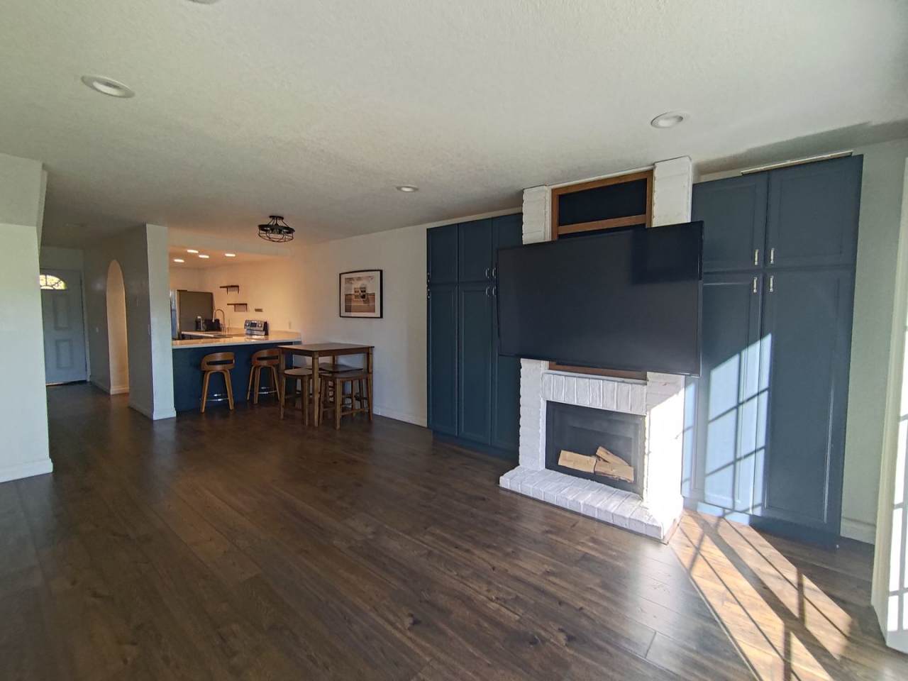 Bright and Remodeled 2 Bed 2.5 Bath Townhome Next to USD Campus!