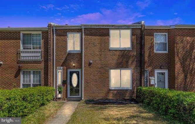 218 STEVENSON Square