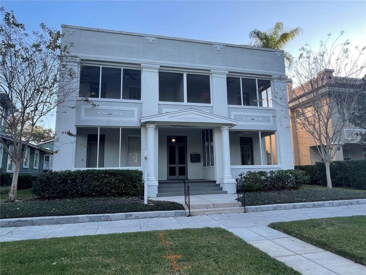 1806 W MORRISON AVENUE