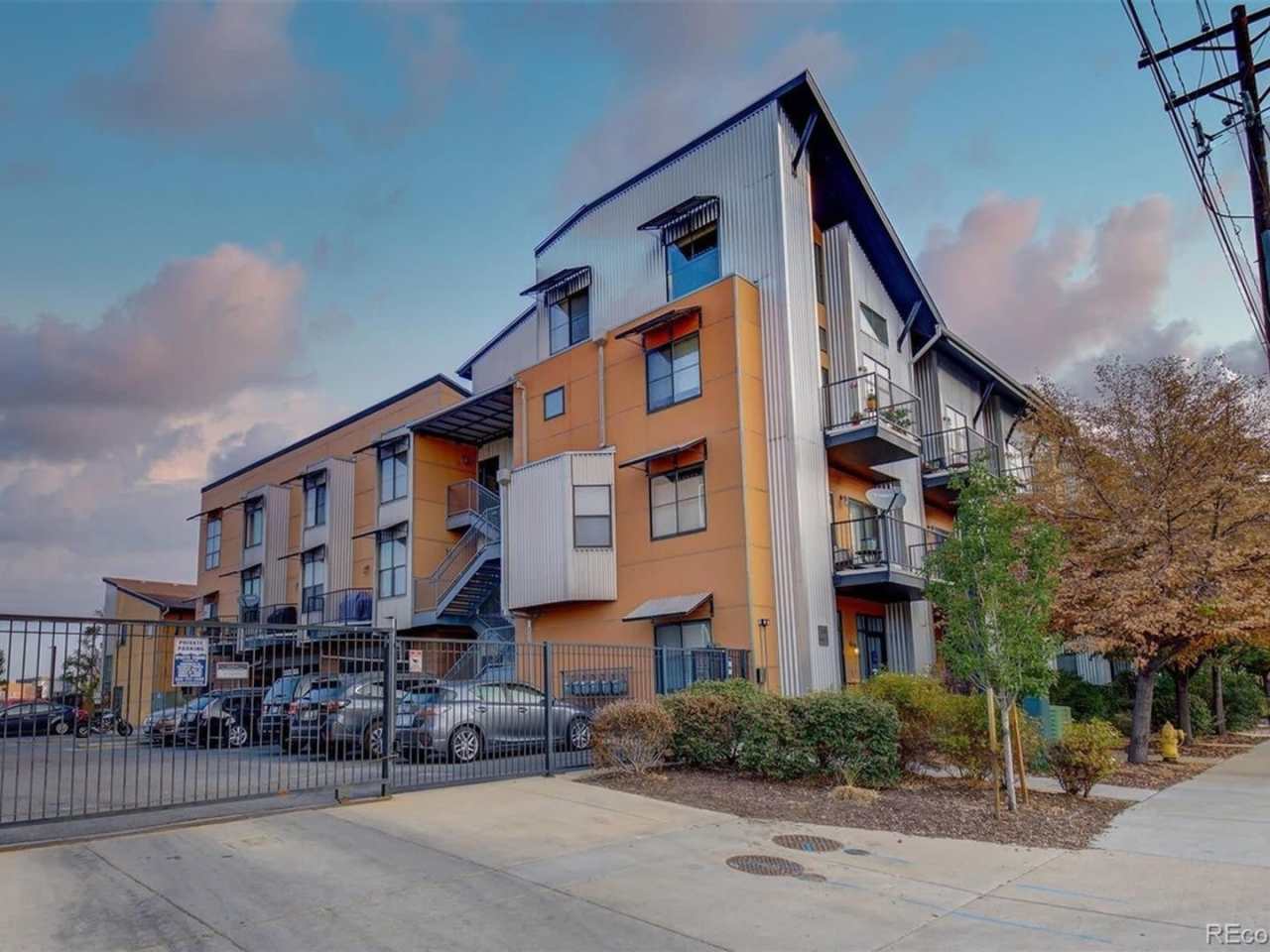 2 Bedroom Condo in Denver
