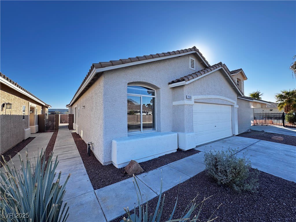 7113 Russell Ranch Avenue