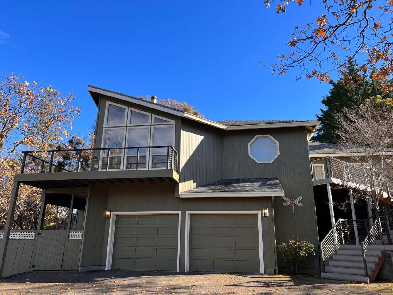 STUNNING VIEWS from this 3 bedroom, 2 bath home | Available end of February