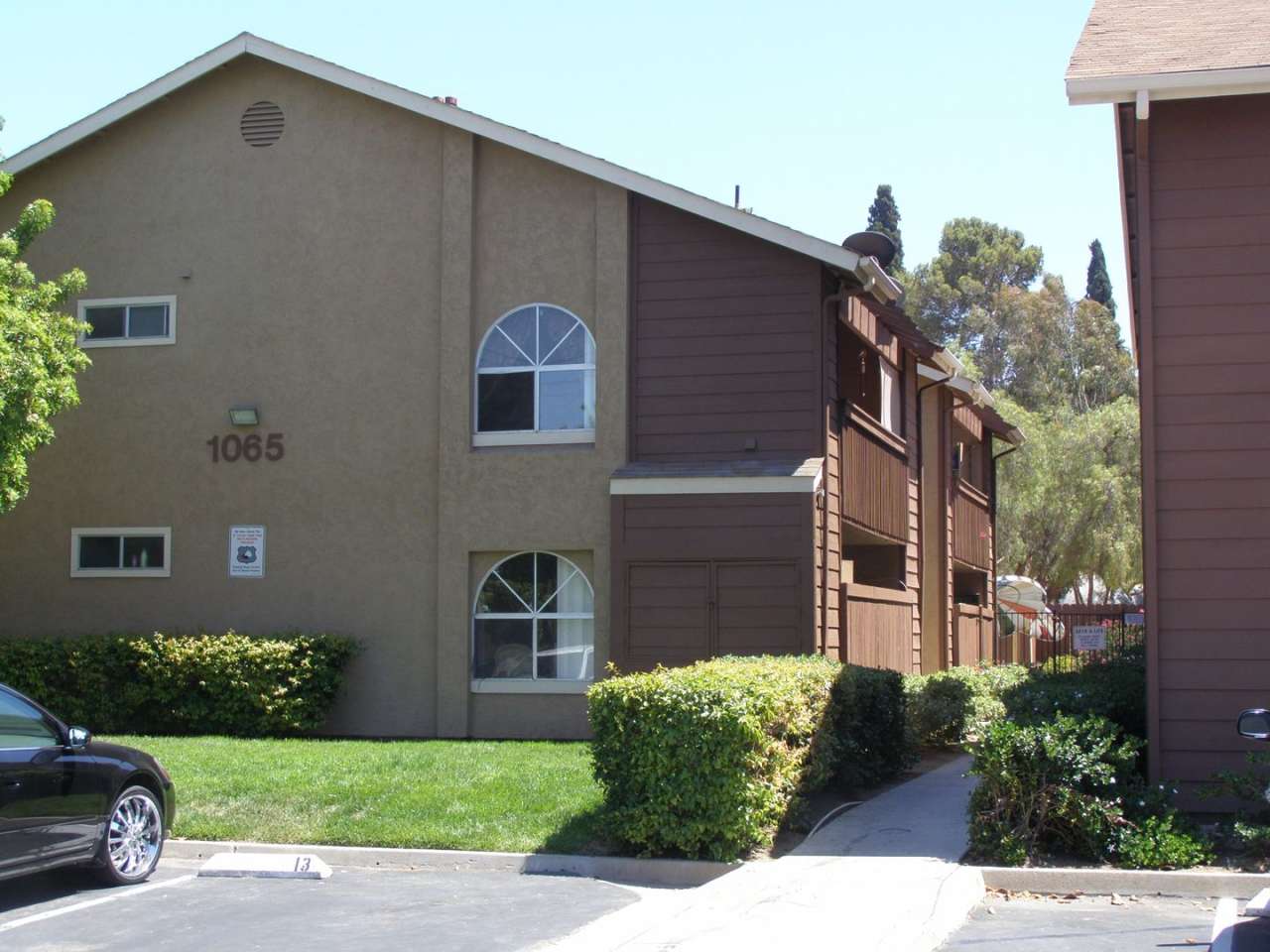 1065 E Washington Ave.