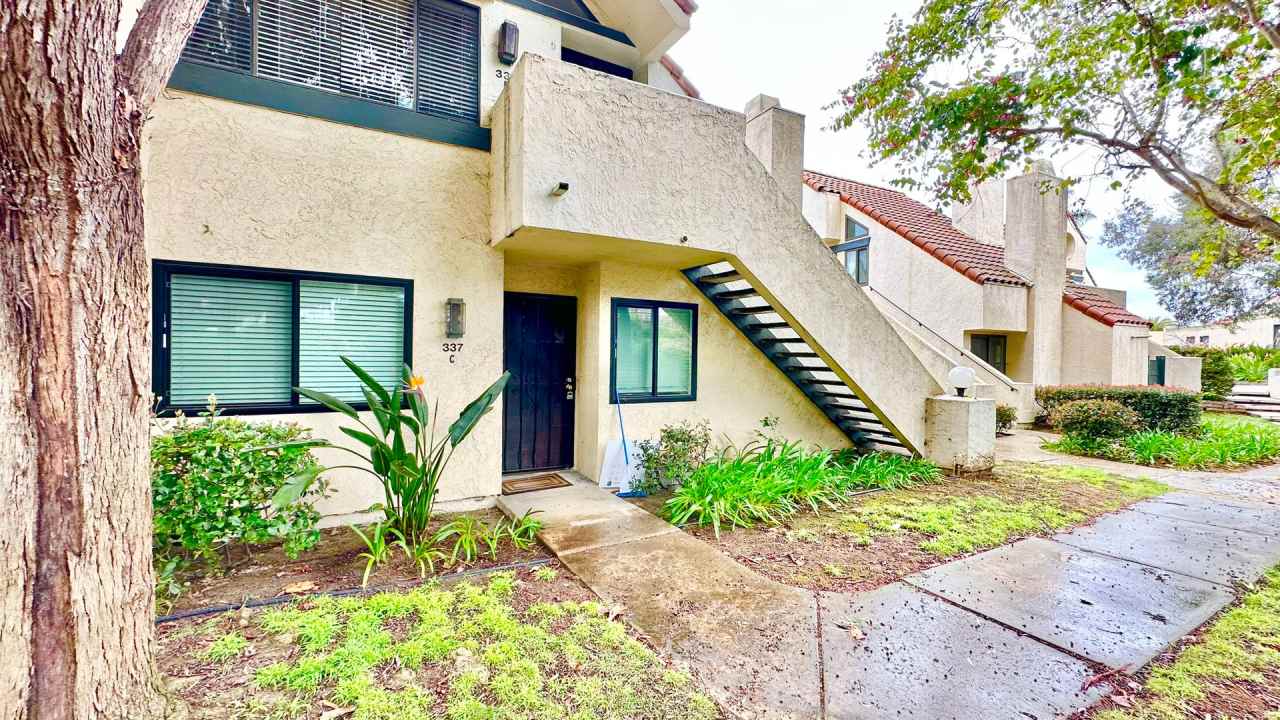 Charming Entry Level Condo Unit with Reserved Parking Space, Private Garage,  Community Pools  Tennis Courts!