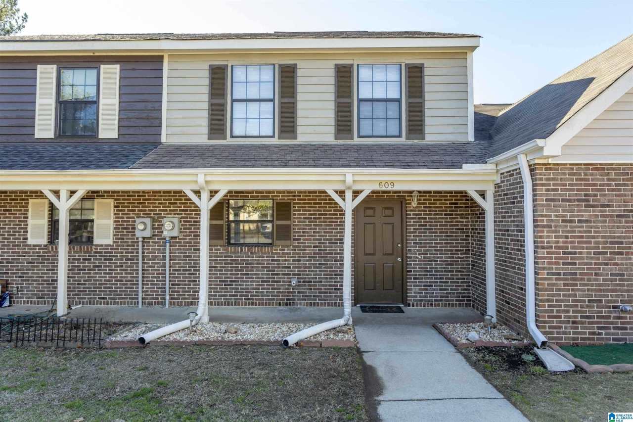 609 CAHABA MANOR TRAIL