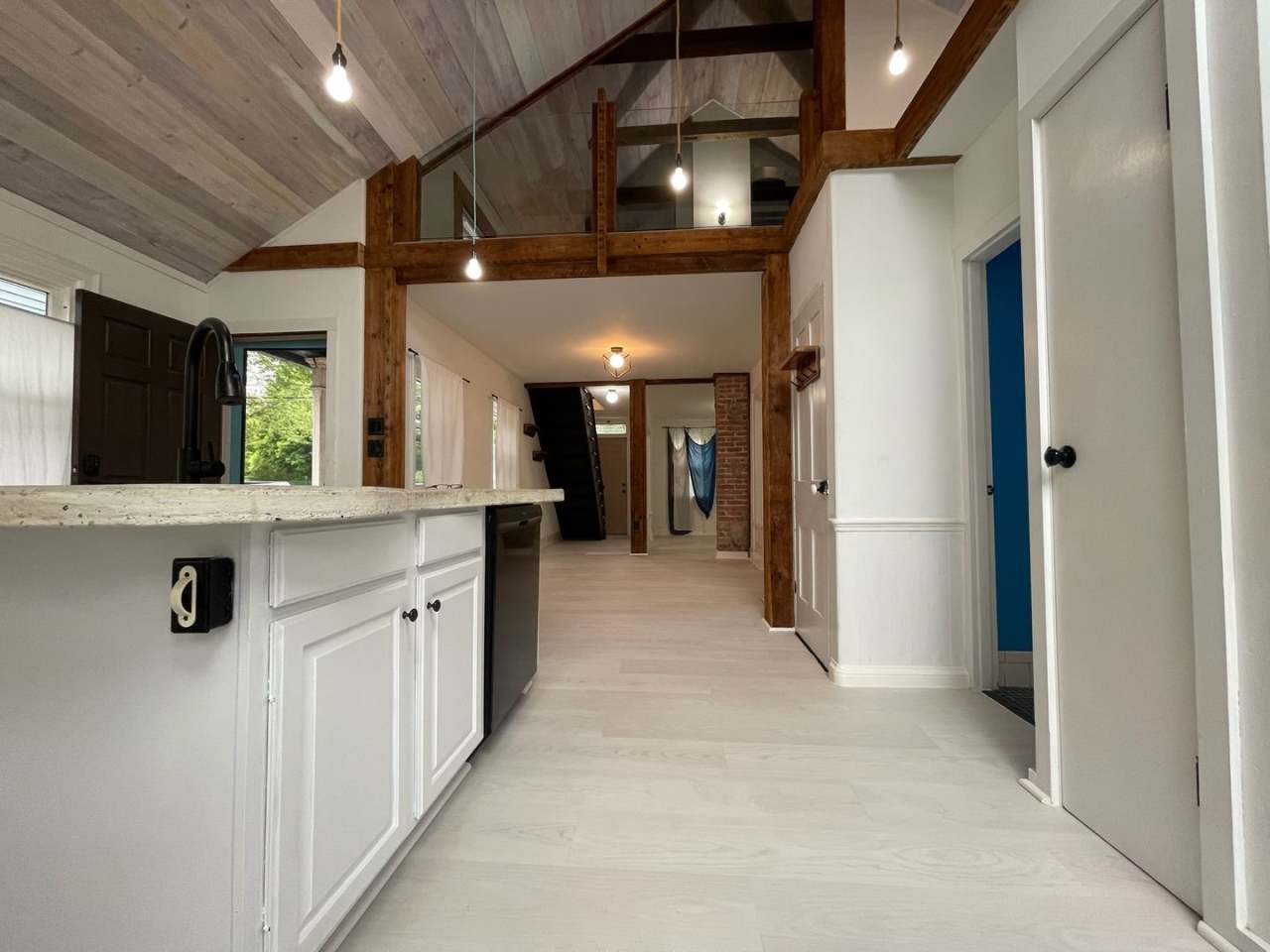 Charming - updated and well maintained - 2 Bedroom, 1 Bath Home - Duck Island