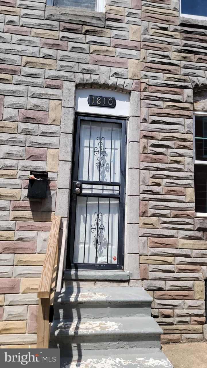 1810 N CHAPEL Street