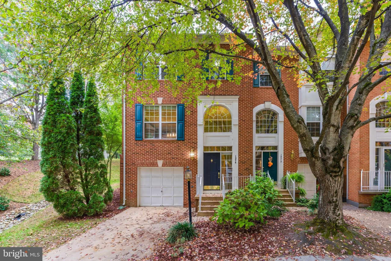 1274 WILD HAWTHORN Way