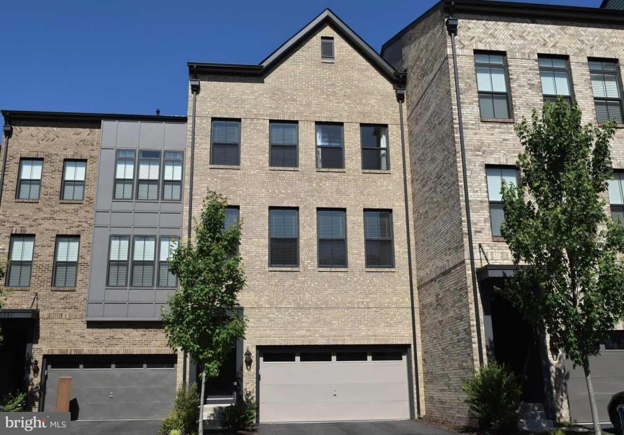 23079 SULLIVANS COVE SQ