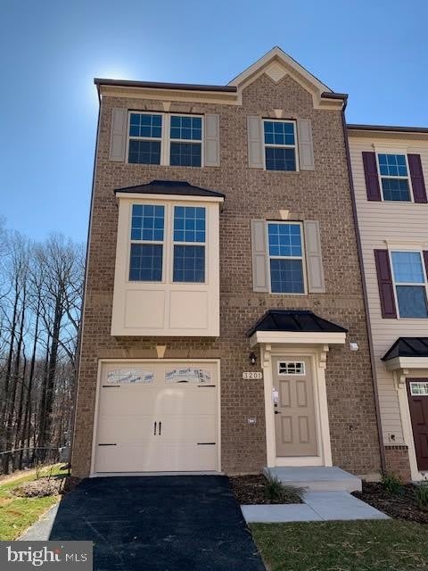 3201 LAUREL HILL Road