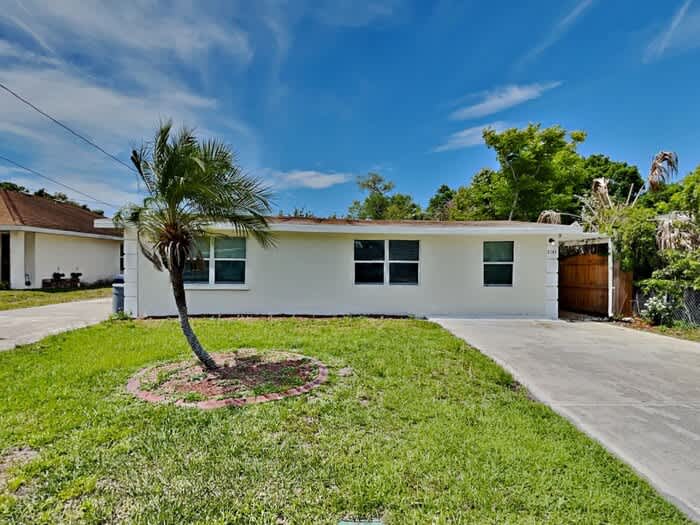 2141 Mango Avenue