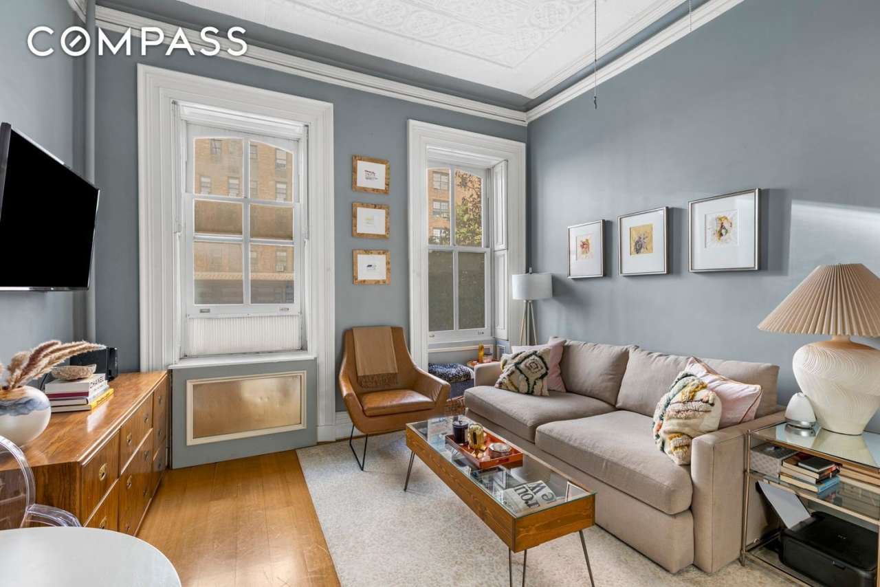 454 West 23rd Street