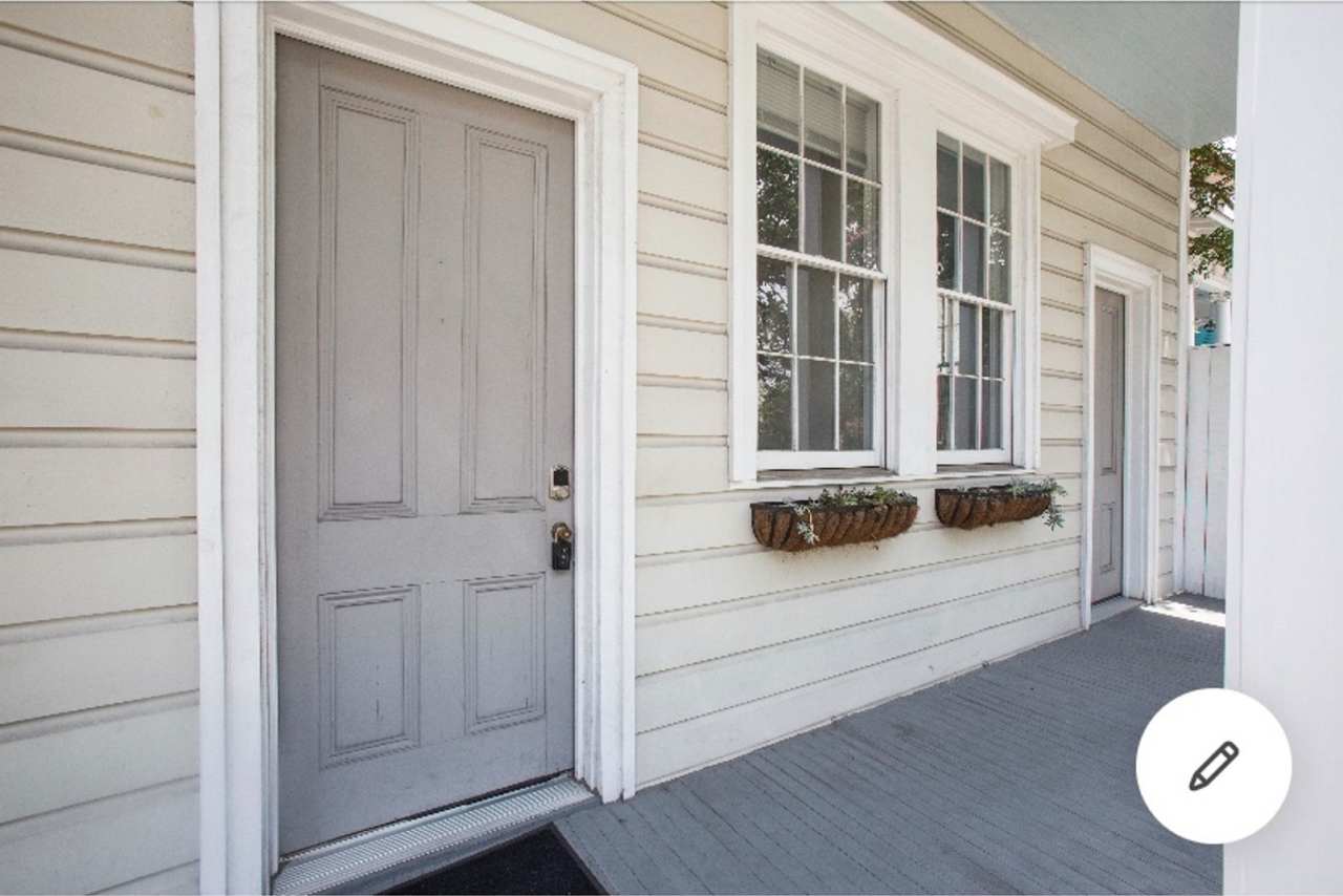 1544 Camp St. #1- 2/2 in Lower Garden District