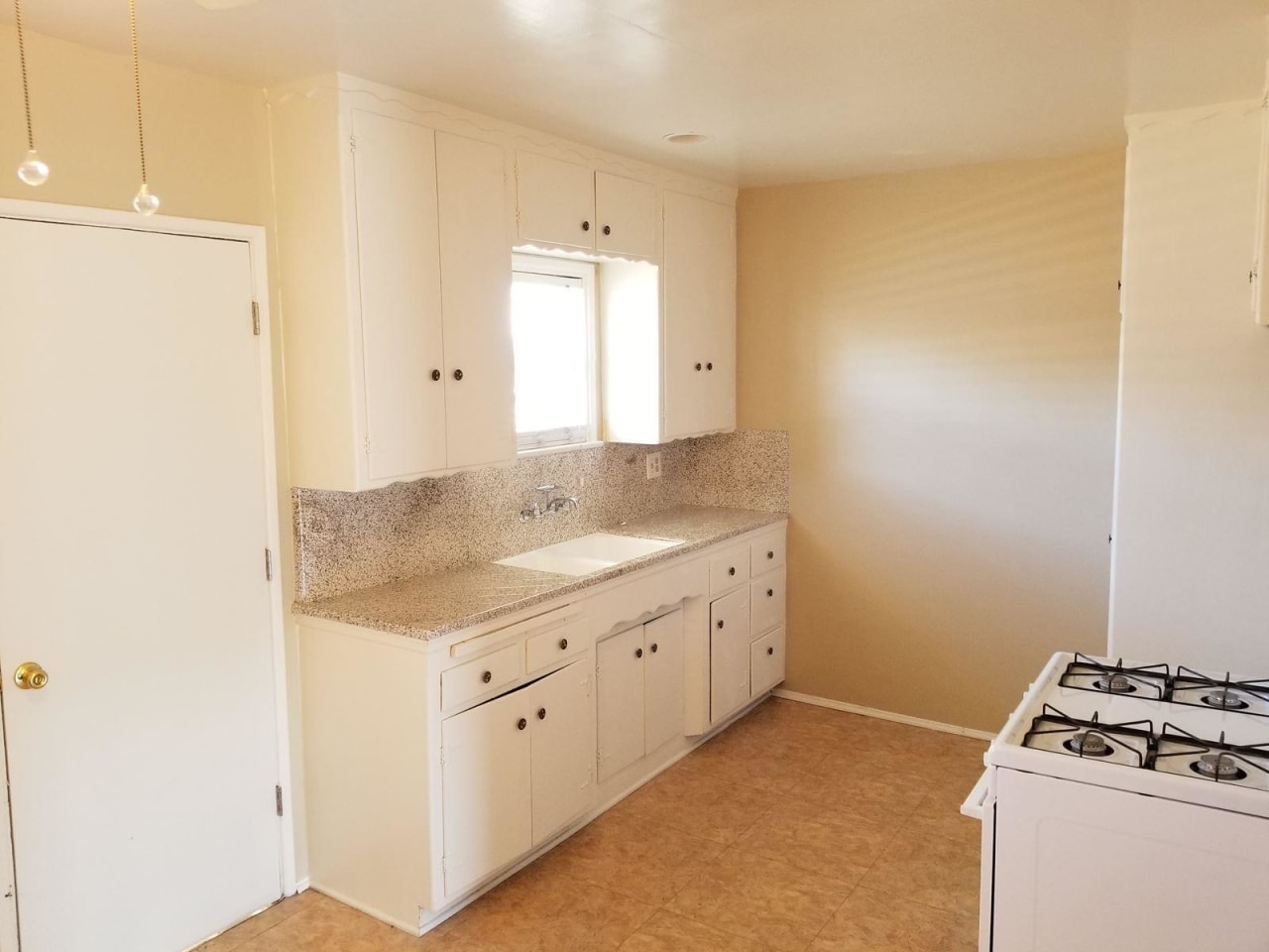 647-669 E. Birch St.