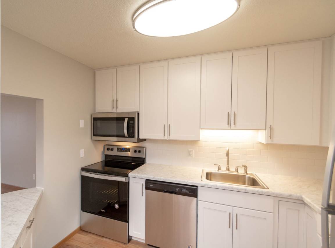 Poplar Bridge Apartments