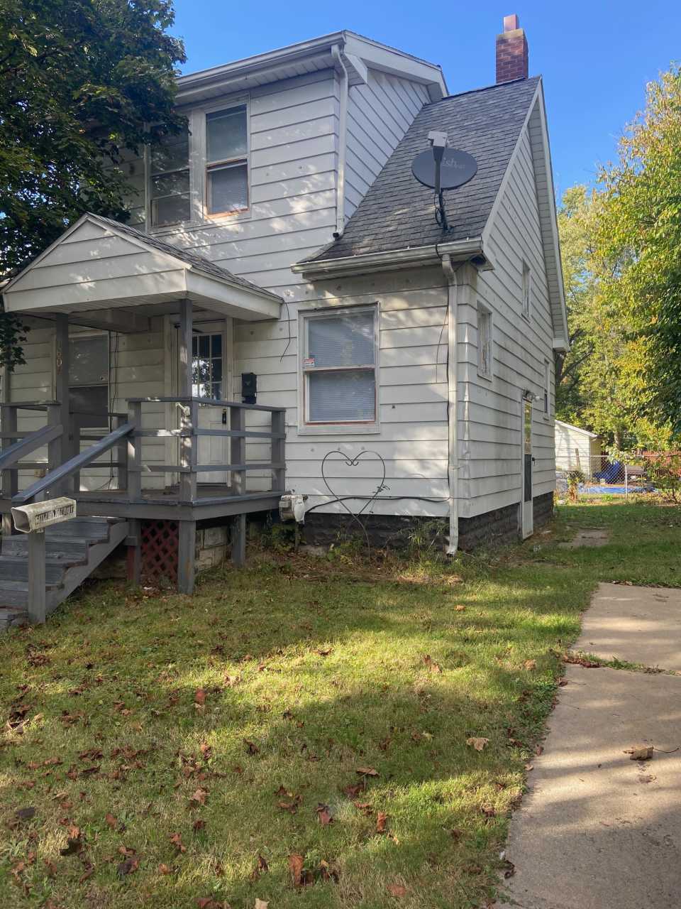 1604 Homewild Avenue