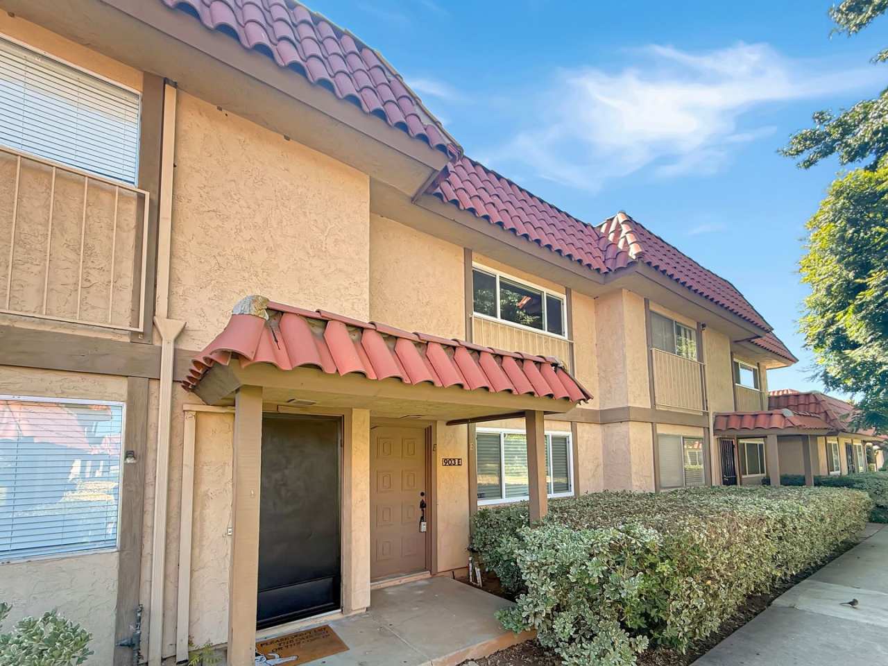 Great 2B/1BA Townhome in Escondido!