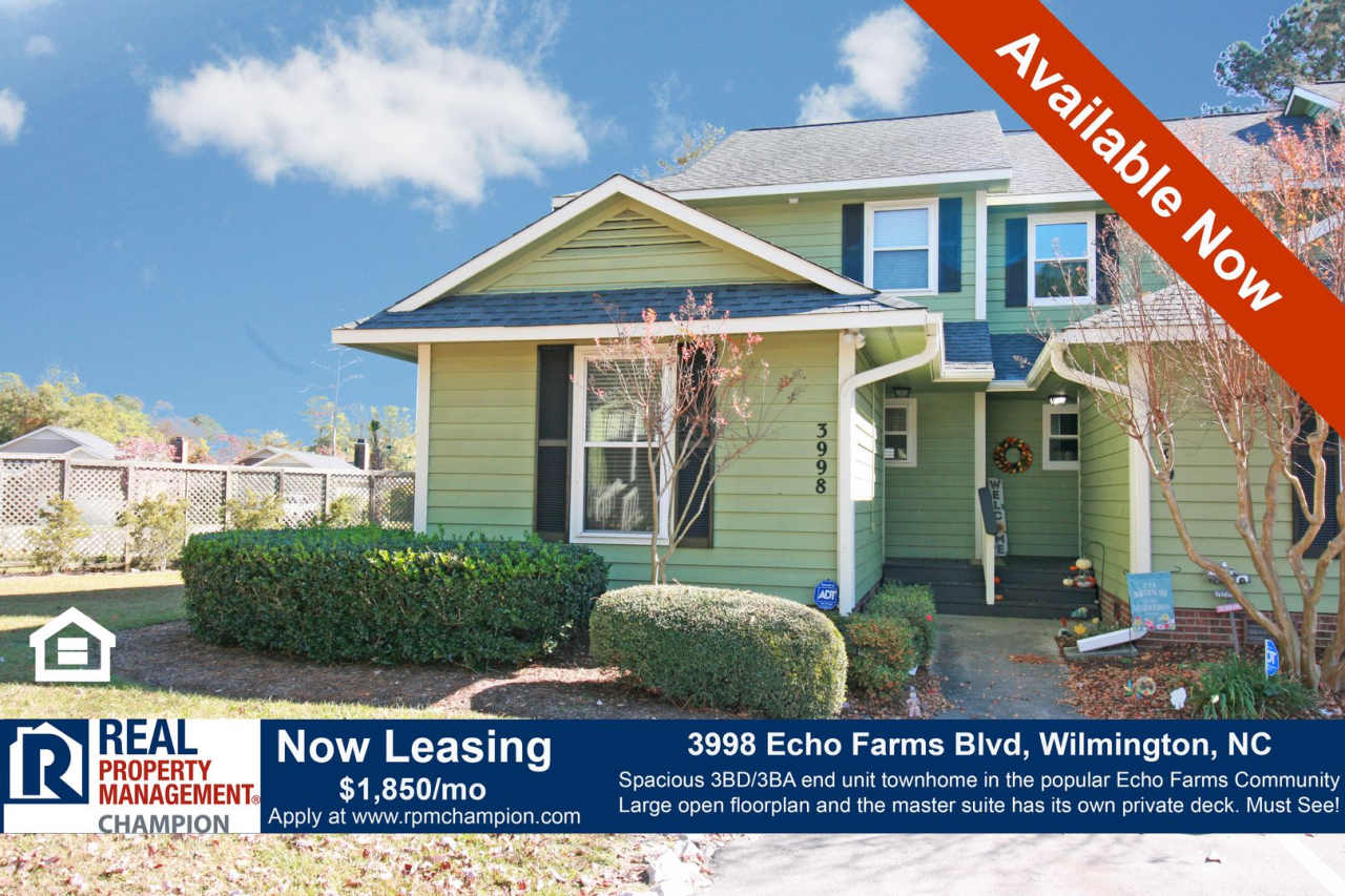 Spacious End Unit Townhome with Private Decks on Two Levels