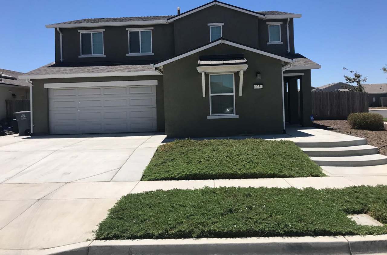 Nearly New 4-Bedroom, 2.5-Bath Corner Home WITH IN LAW SUITE for Rent