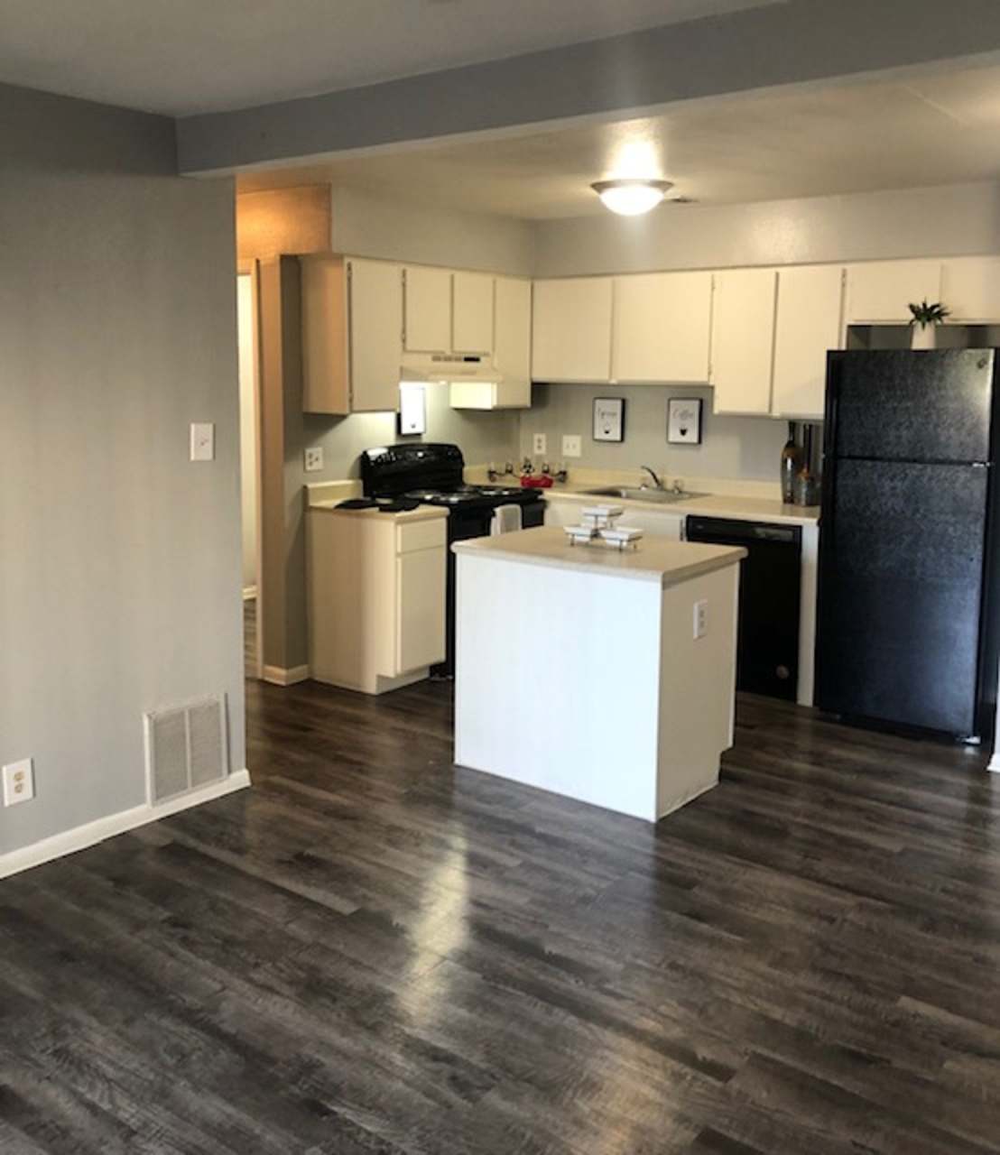 Hill Country Apartments