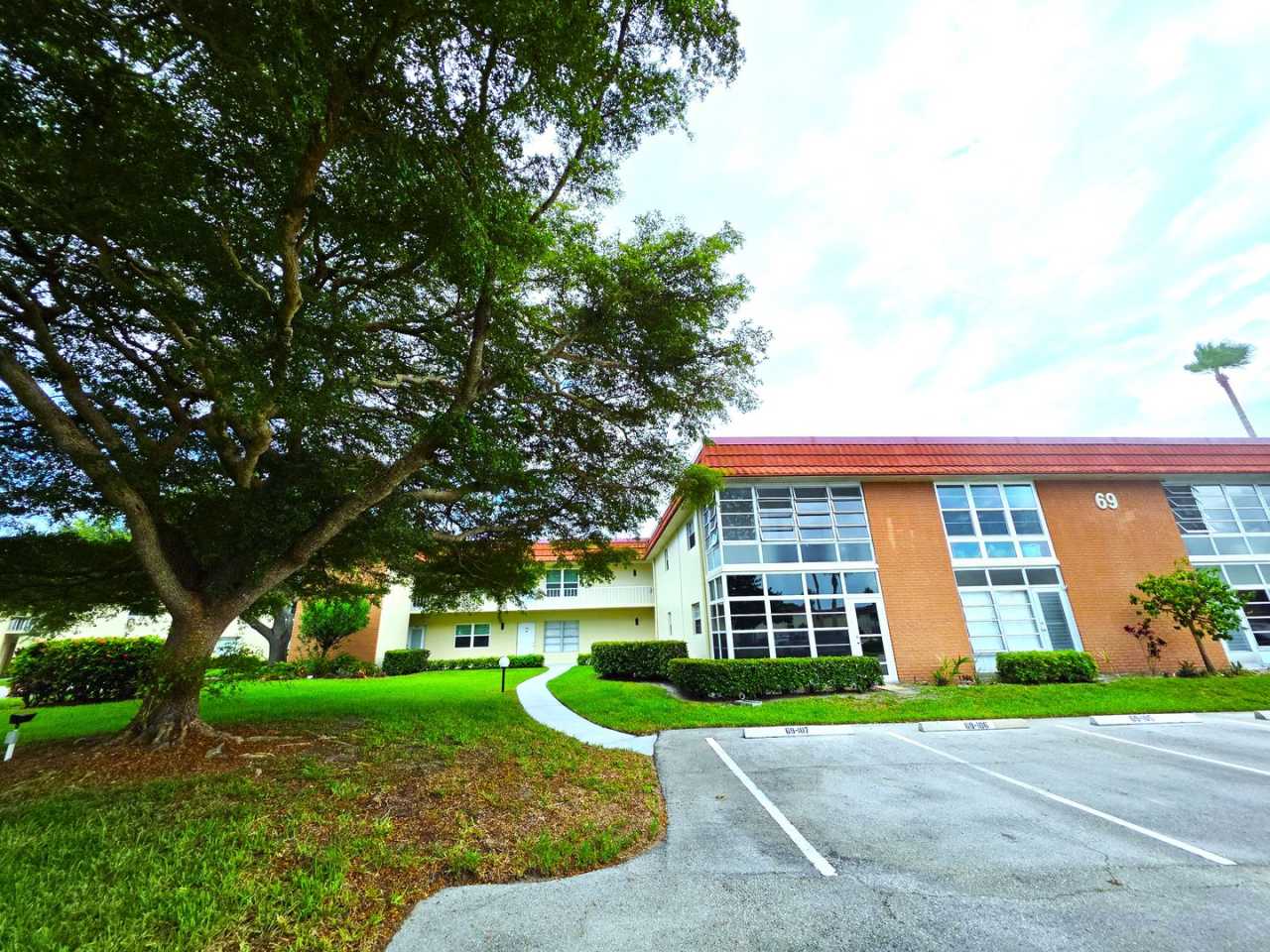 Vero Beach Rentals. Vero Beach Homes For Rent. Vero Beach Rent, LLC and Property Management Company