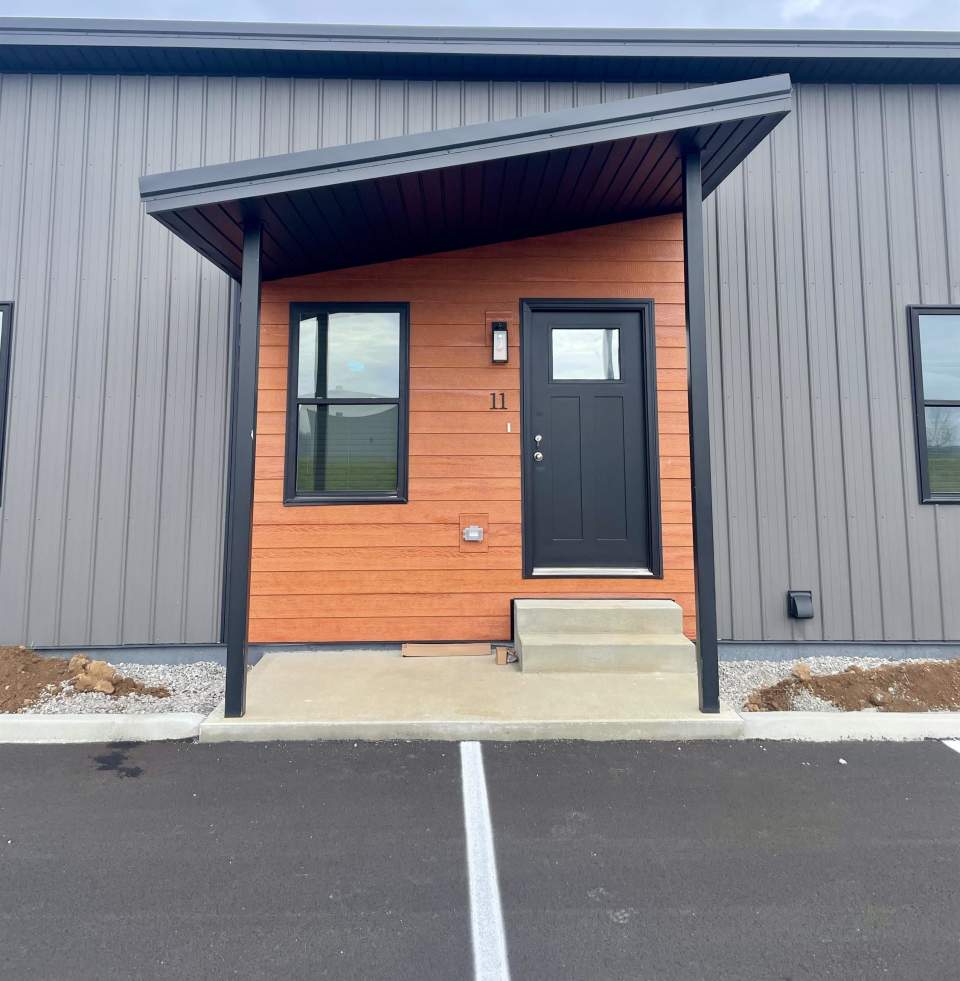190 New Oak Dr