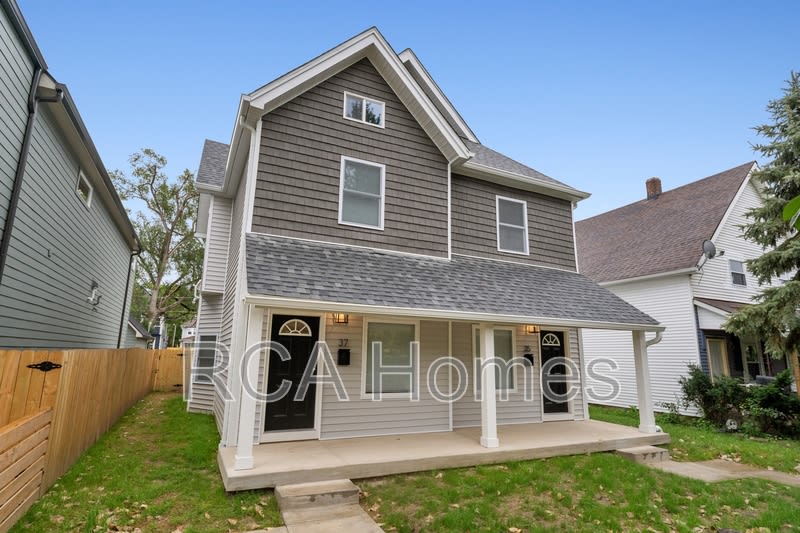 35 North Walcott Street