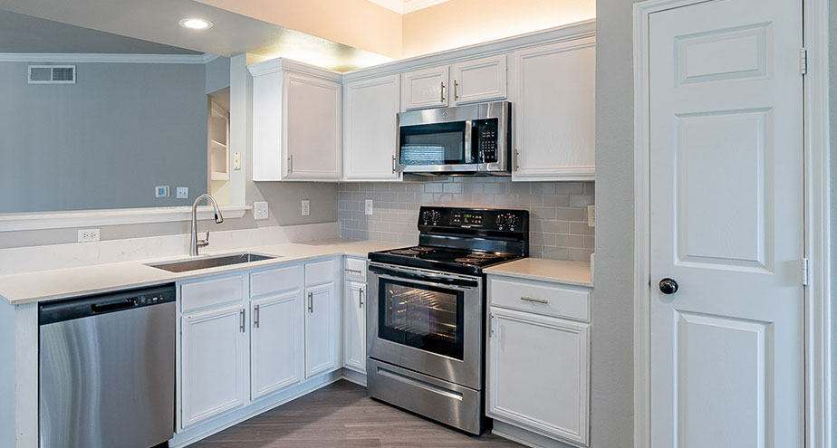 Bala Woods at Kingwood Apartments