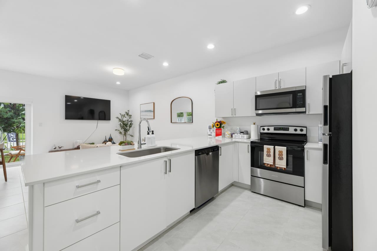 Pearl 13 at Pompano Beach