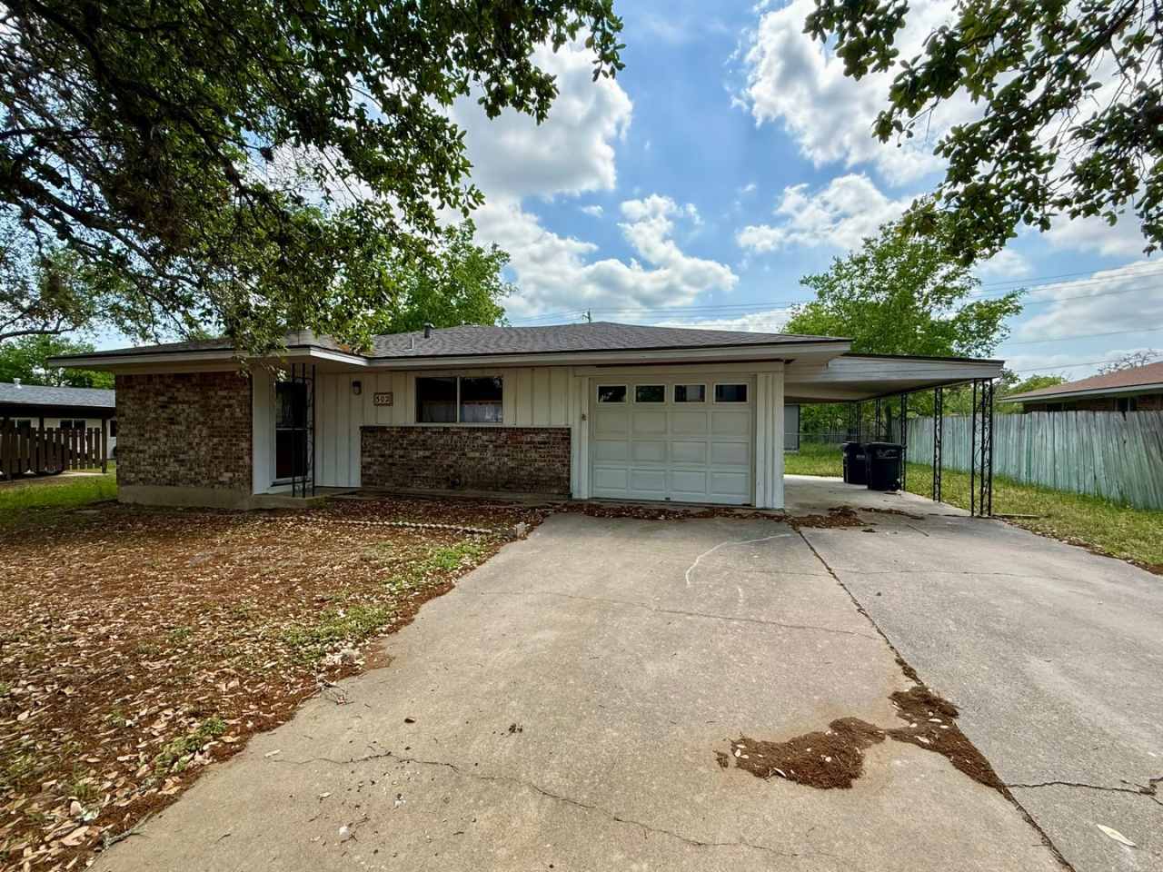 3 Bed, 2 Bath Within Walking Distance of Campus!