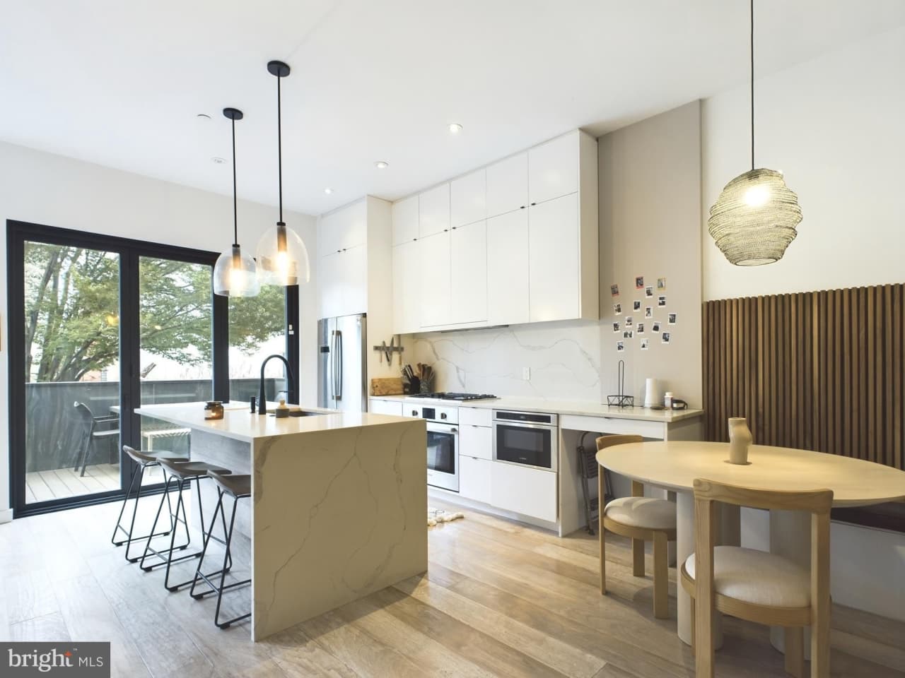 1114 SHACKAMAXON Street unit: 4