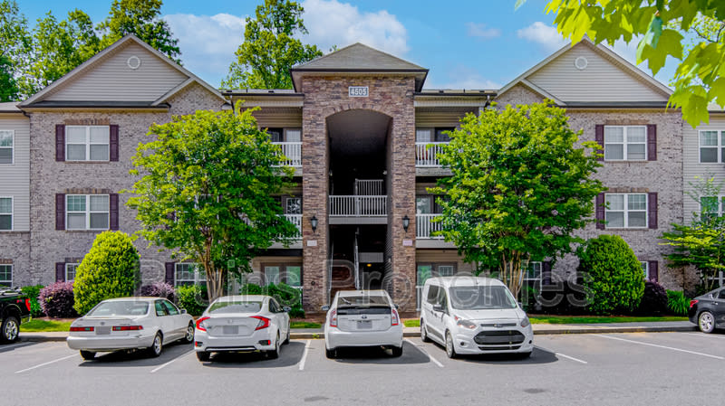 4505 Old Battleground Road #206