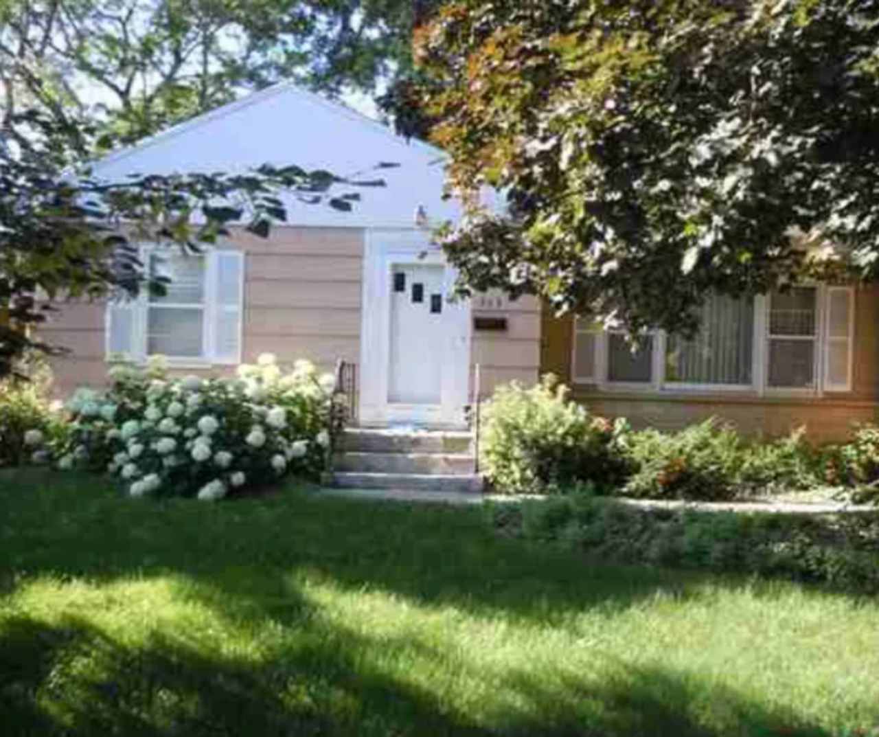 513 Blue Earth St, Mankato