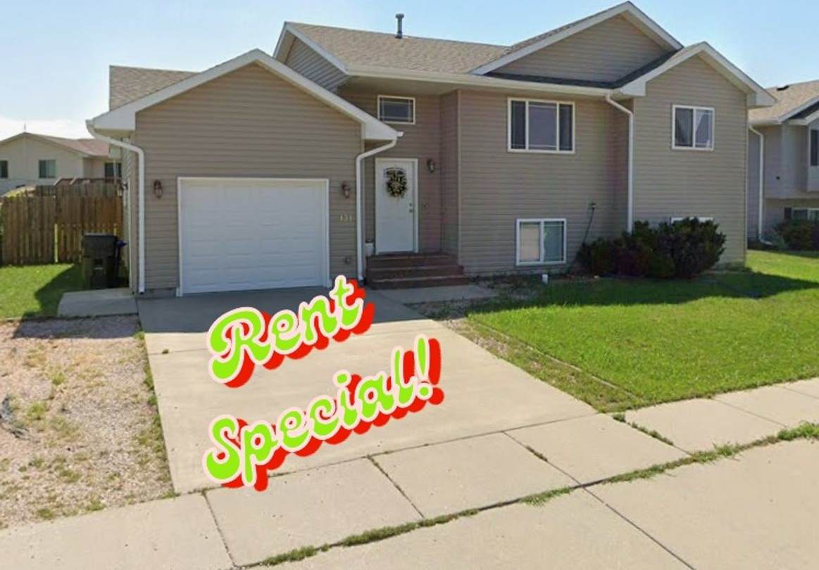 ~ RENT SPECIAL ~ HOLIDAY MERRINESS ~ Beautiful 3 Bedroom, 2 Bathroom Home for Rent