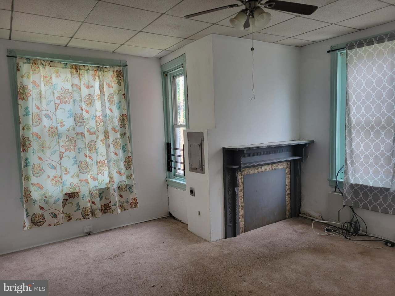 833 W MARSHALL Street unit: Apt A