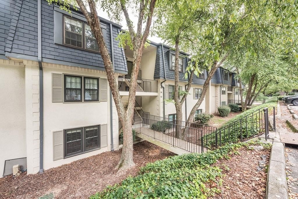 115 Rosaire Place NW