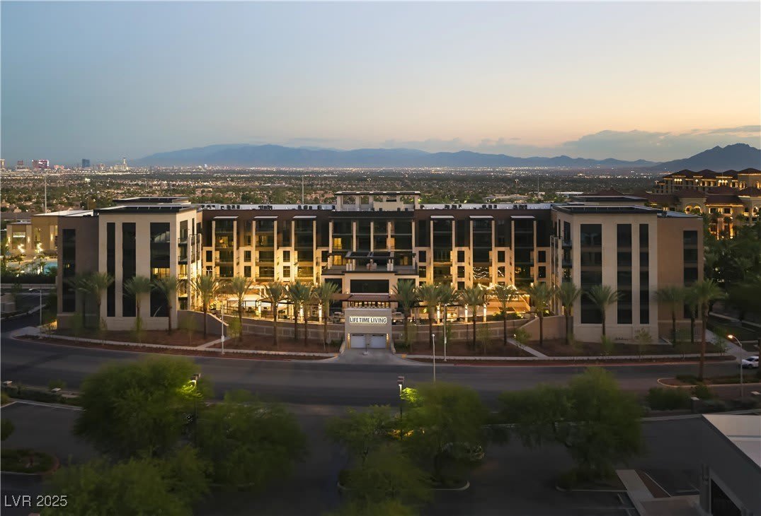 Life Time Living Green Valley
