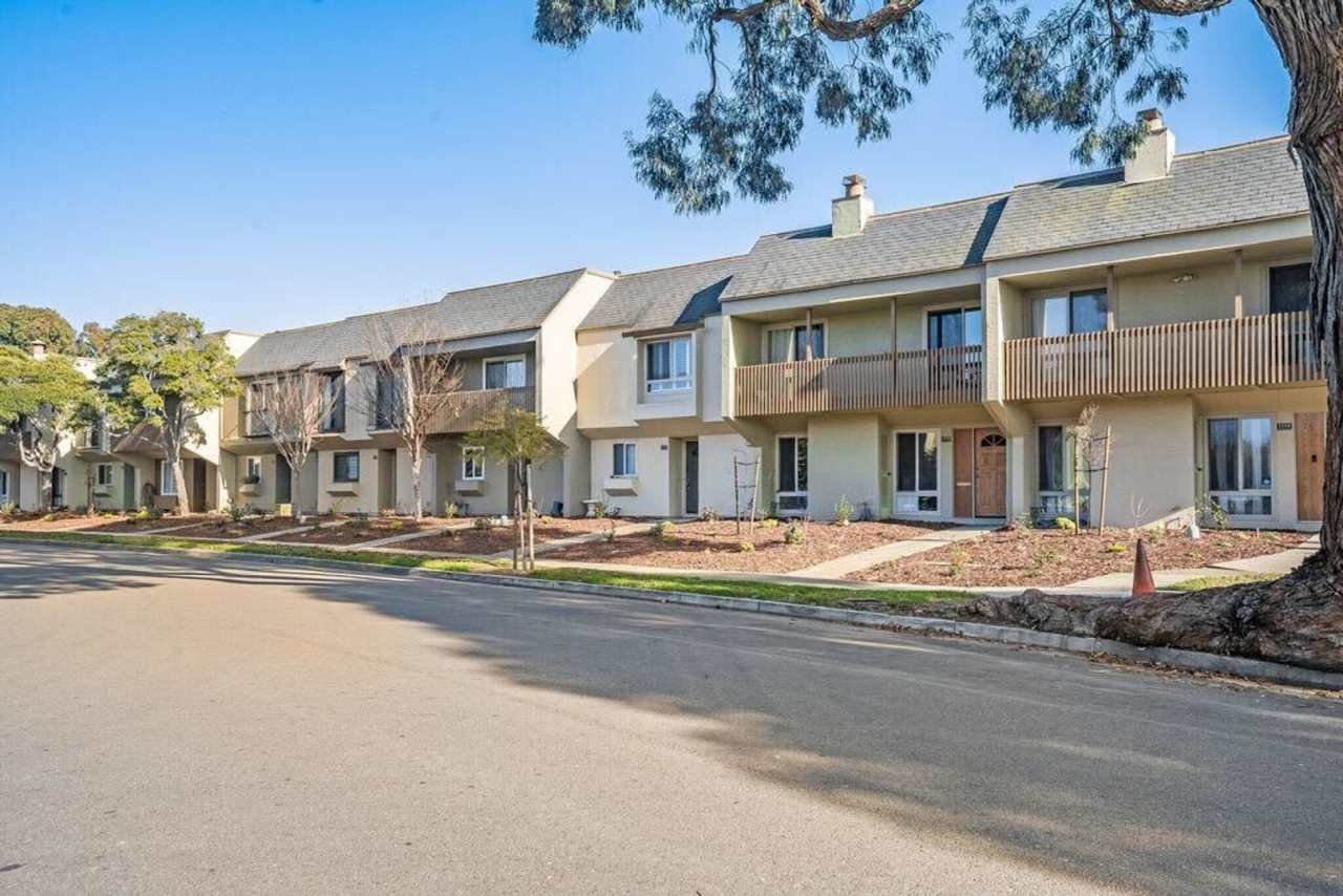 1130 Fontana Drive - 3 bedroom | 1.5 bath | Townhouse