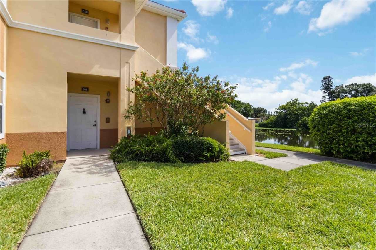 1040 VILLAGIO CIRCLE