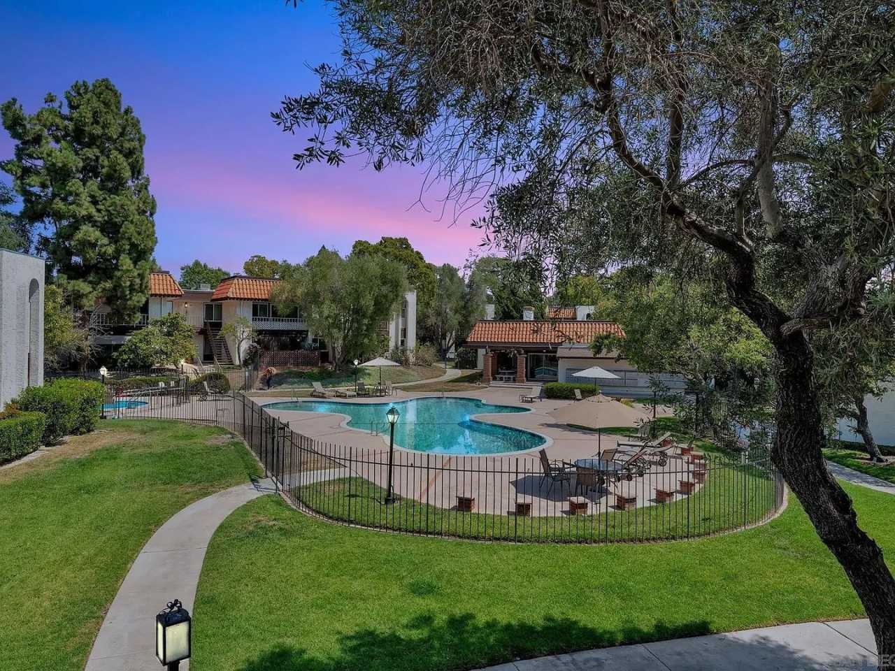 Beautiful 2 bedroom Condo