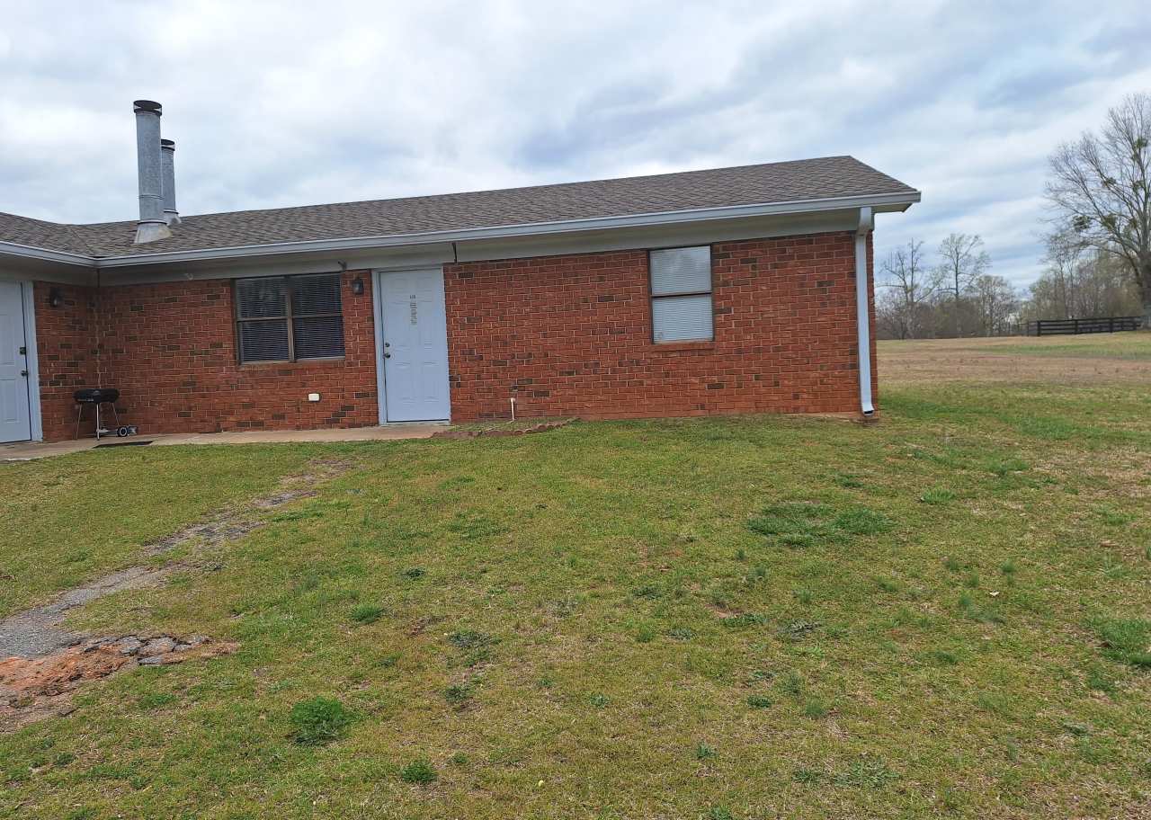 625 Charlie Bolton Rd