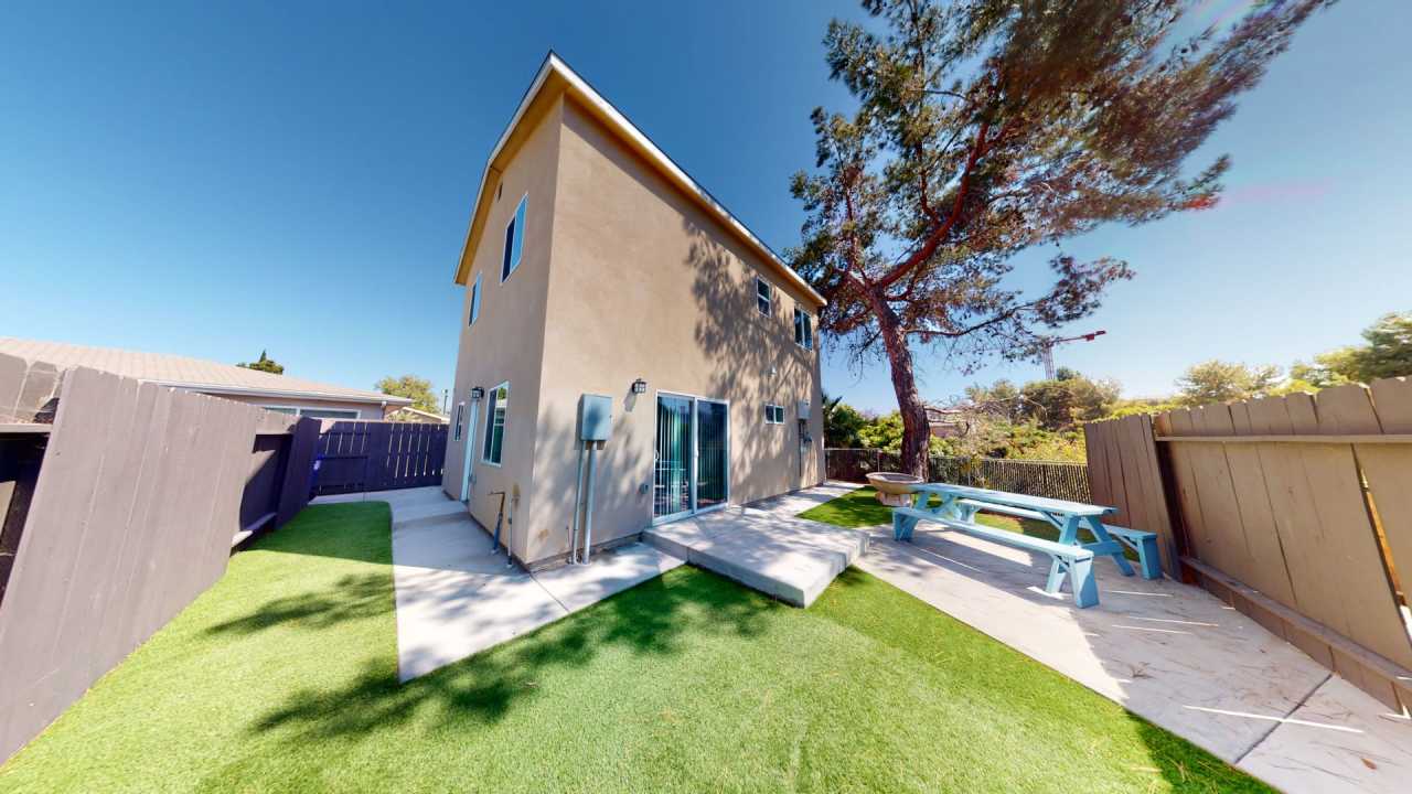 4 bed house on Adobe!