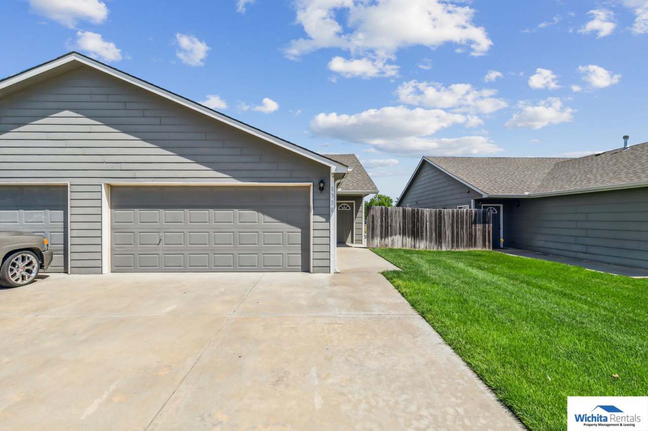 3 bedroom, 2 bath duplex